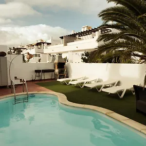 Surf&sleep Hostal Corralejo